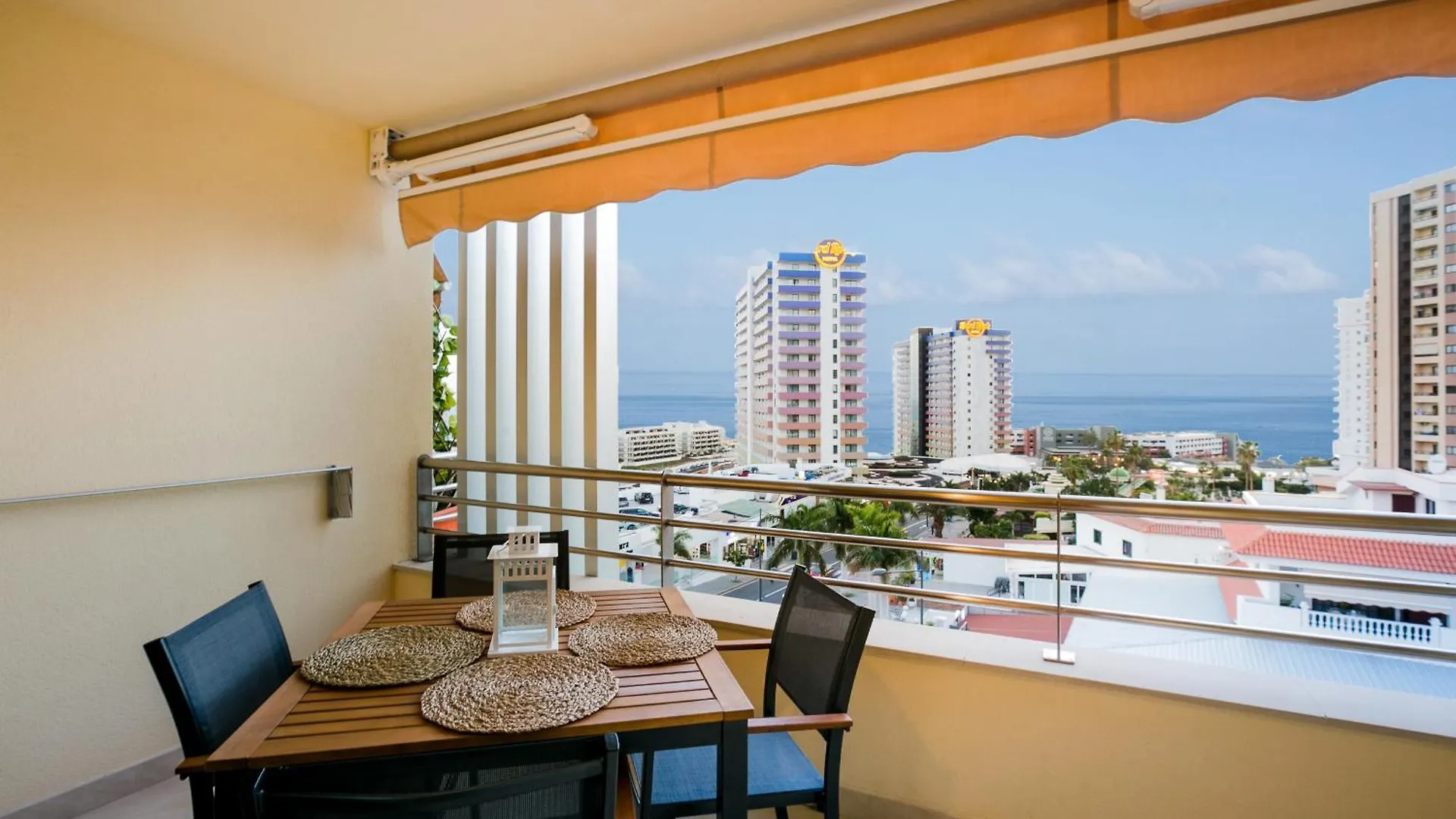 플라야 파라이소 422 Quiet, Beautiful Flat With Sea View 아파트