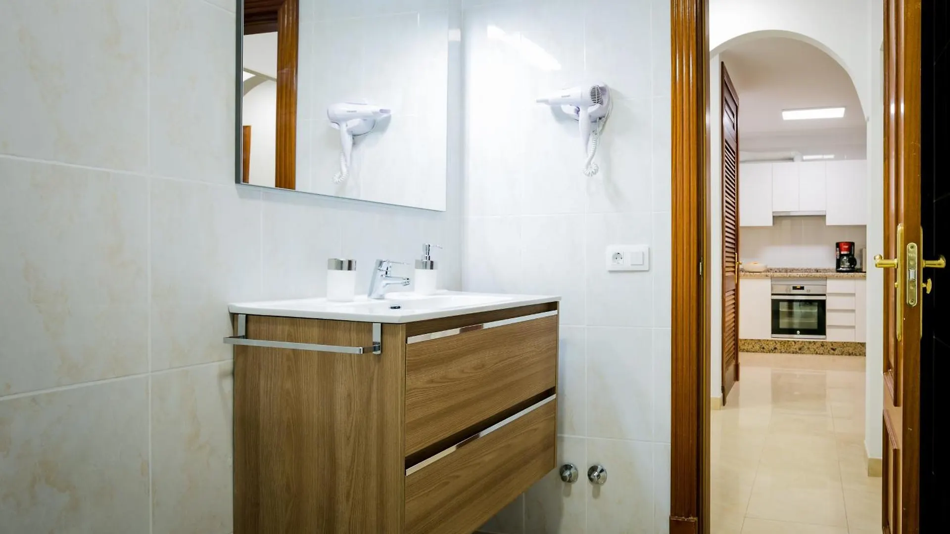 플라야 파라이소 422 Quiet, Beautiful Flat With Sea View 아파트
